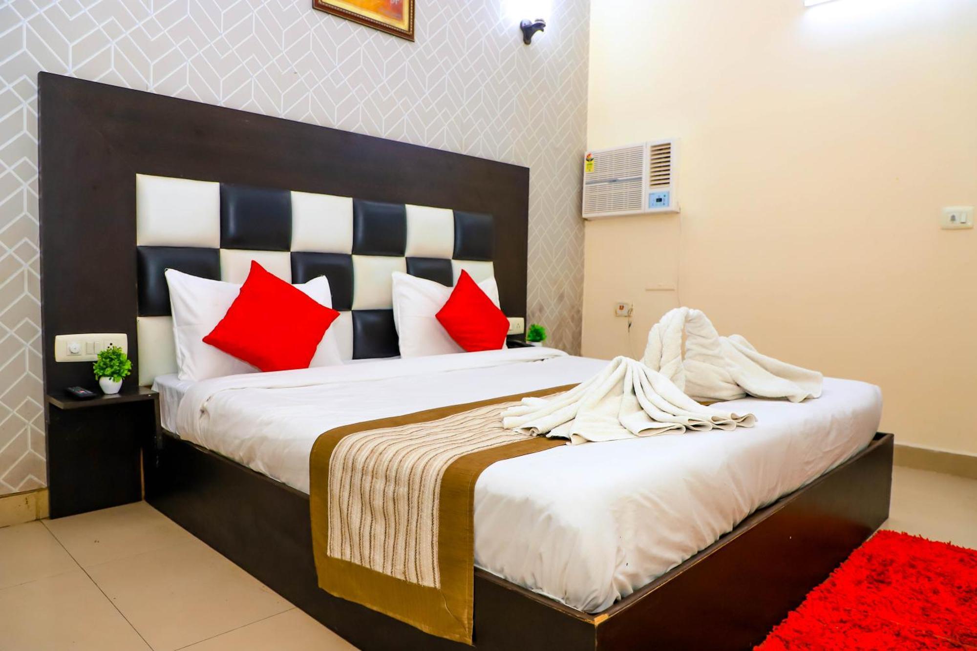Hotel Global Inn By Quality Inn นิวเดลี ภายนอก รูปภาพ